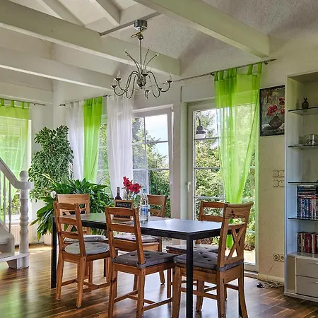 בית נופש Galerie Haus